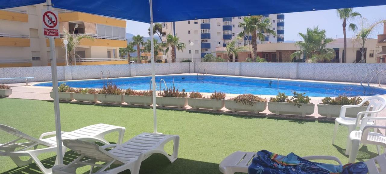ולנסיה Blue Double Private Room At Front Beach - Habitacion Doble En La Playa מראה חיצוני תמונה